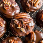 Easy Christmas Pecan Turtles