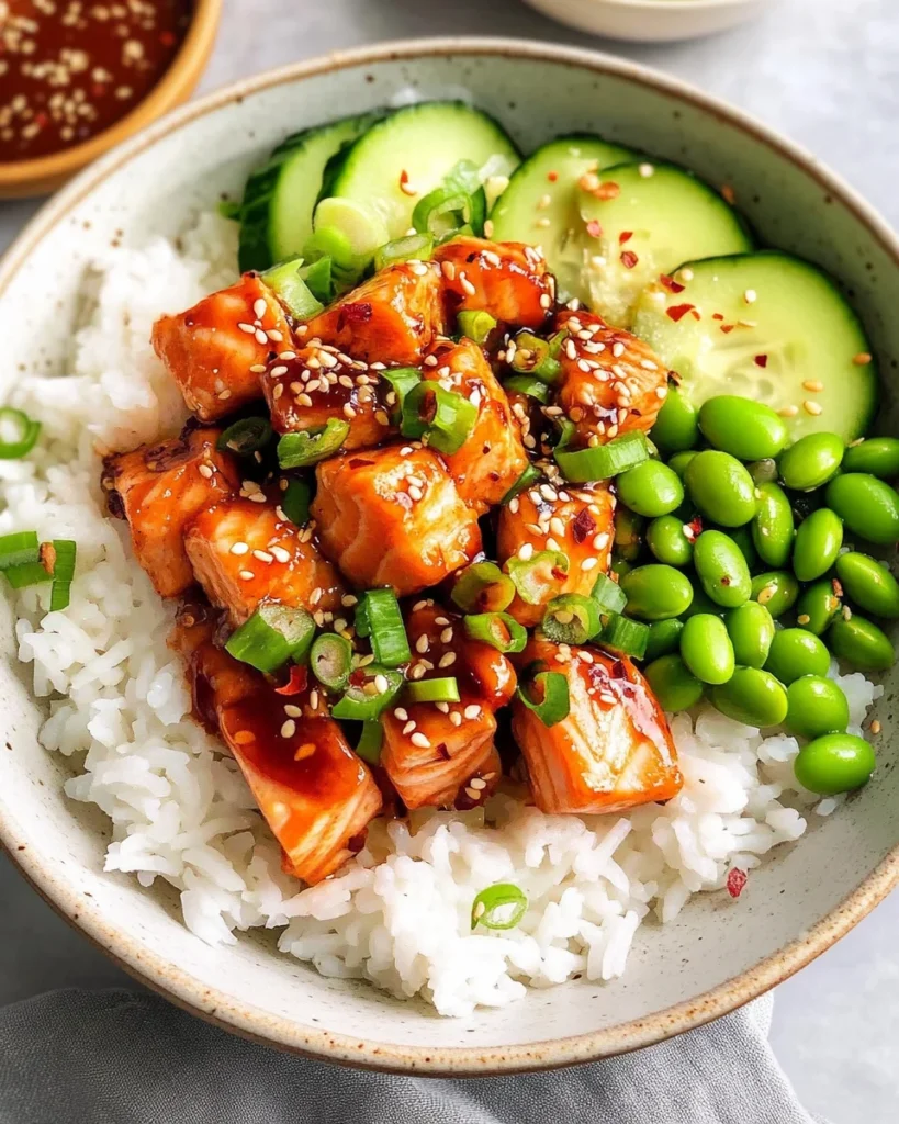 Honey Sriracha Salmon Bowls: A Sweet and Spicy Delight